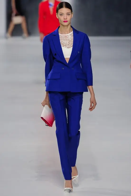 

Women 2 Piece Royal Blue Fashion Pants Suit Notch Lapel Blazer Business Office Formal Suit Ladies Outfit for Wedding Party W167