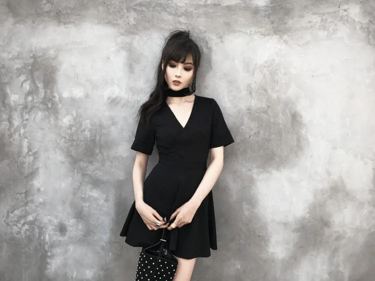 Новое поступление платье Ruibbit в стиле панк женское облегающее мини с V образным