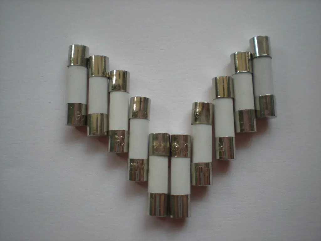 Быстровыдувные керамические Предохранители 15A 250V 5mm x 20mm 1000 pcs в партии|lot led|lot mp3lot of