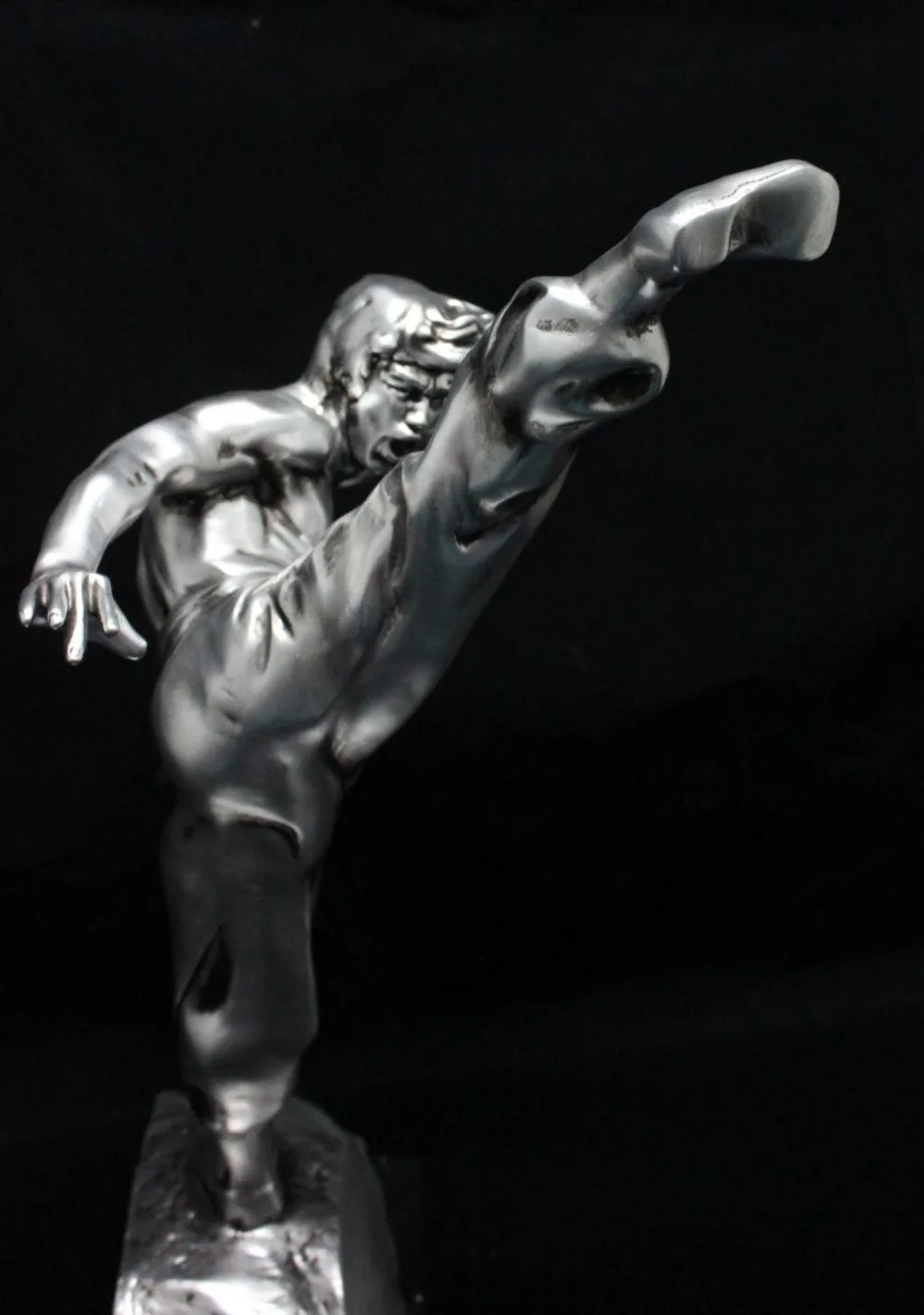 Реалистичная фигурка бруса ли ручной работы из смолы китайский кунг фу пинок