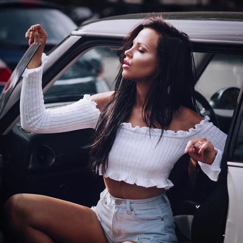 2018 хлопок Футболка Для женщин белая футболка с открытыми плечами укороченный топ