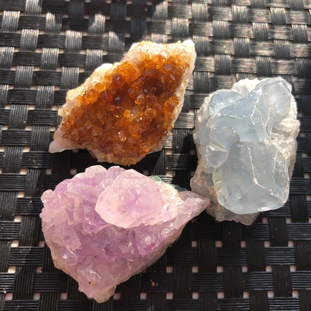 Натуральный кристалл цитрина в виде грозди драгоценных камней натуральный