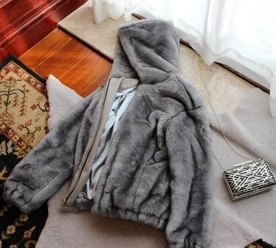 

2018 New Style High-end Fashion Women Faux Fur Coat S51