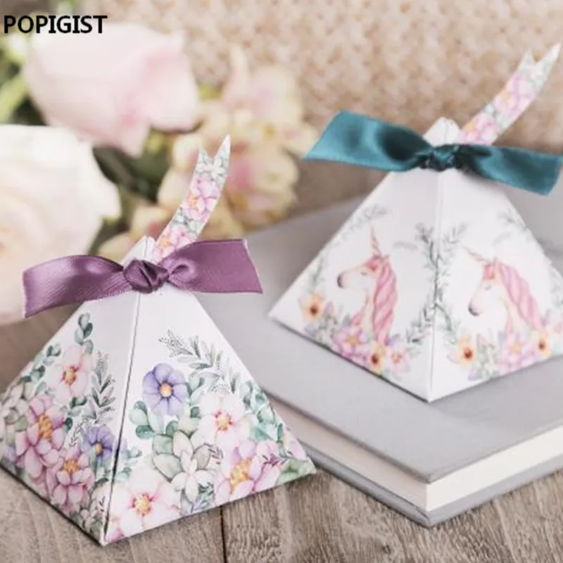 

Unicorn Triangular Pyramid Wedding Favors Candy Boxes Bomboniera Party Gift Box beer Chocolate Box With Ribbons & Tags