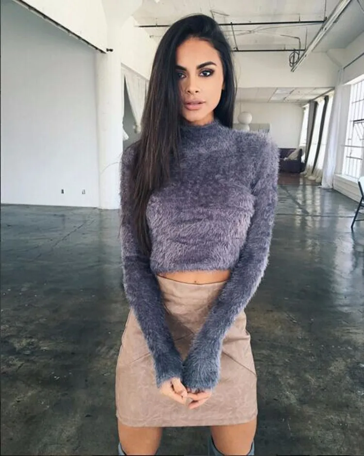 Теплый вязаный свитер с высоким воротом женский осенний зимний плюшевый