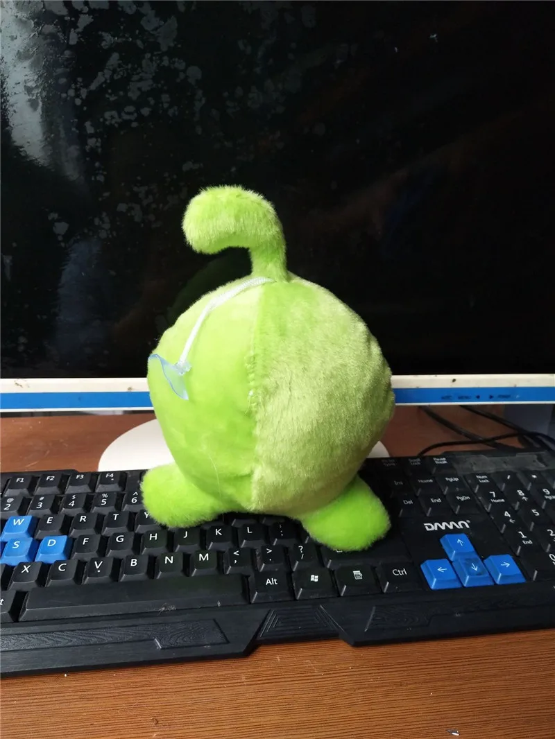 Kawaii перерезать веревку Om Nom плюшевые игрушки и куклы из мультфильма 20 см мультфильм перерезать веревку мягкие Животные кукла Для детей подарок на день рождения