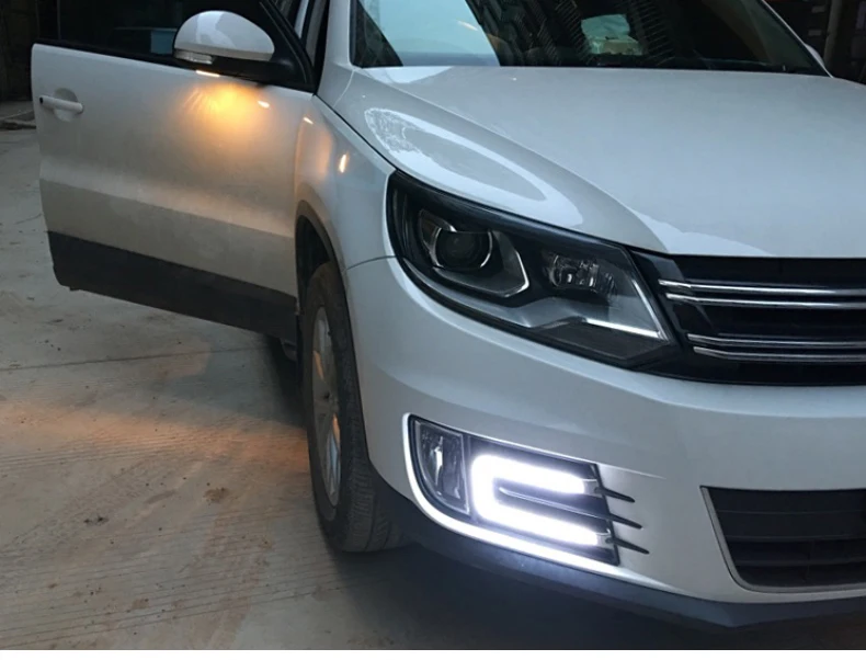 Автомобильный Стайлинг для светодиодный DRL Габаритные огни для VW Tiguan 2013- противотуманная фара белый цвет желтый, синий; размеры 34–43 светодиодный бар и светодиодный спот Стиль
