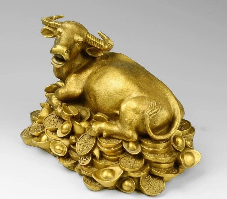 free shipping China Brass Fengshui Yuanbao Wealth Zodiac Cattle Bull Ox Cow Decoration Statue 2017 |
