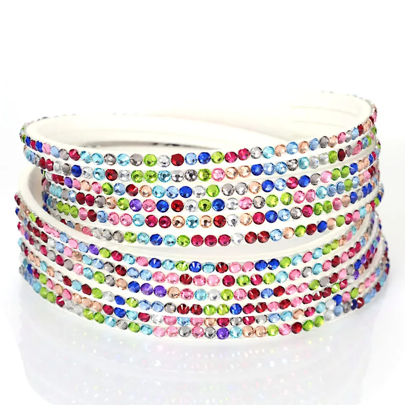 Многослойный женский замшевый браслет с двойной обмоткой украшенный