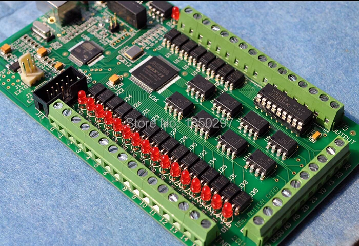 4-осевой ЧПУ USB-контроллер движения 200 кГц для шагового двигателя Бесплатная