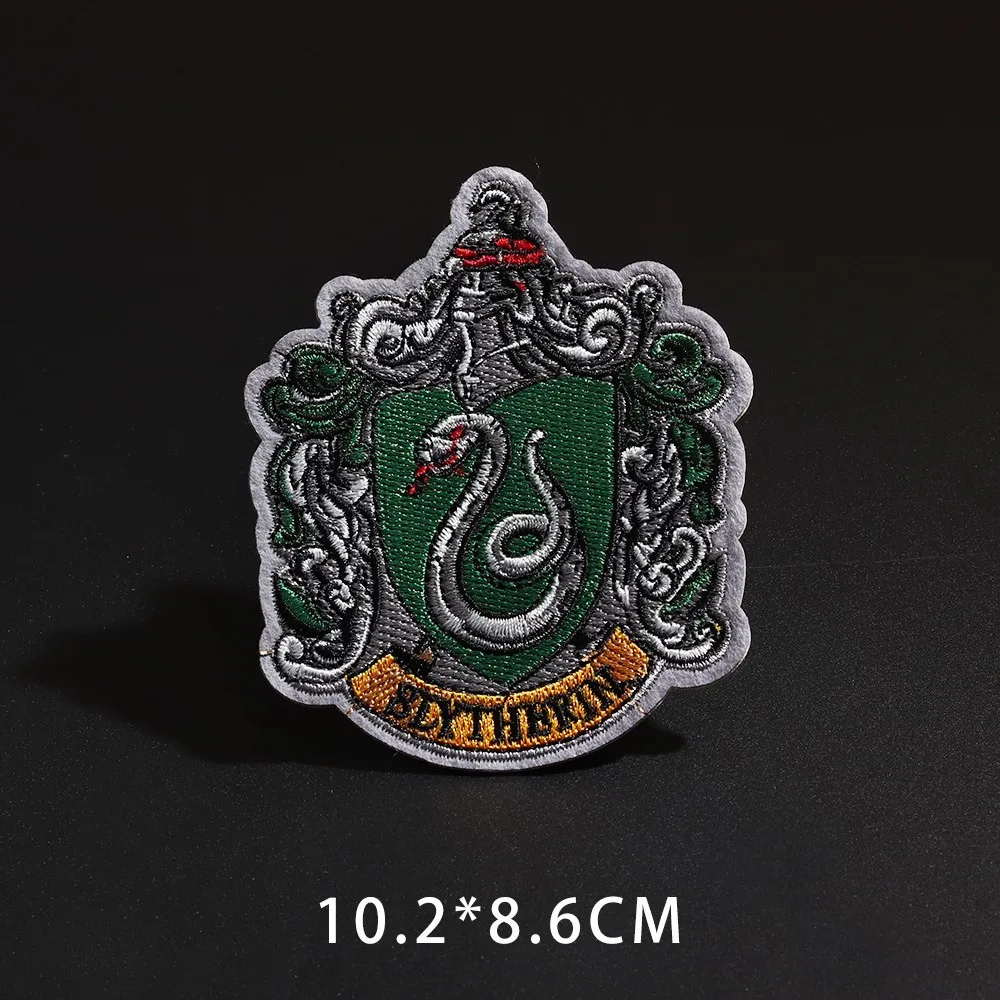 Новые магические значки-патчи для одежды, железные наклейки Ravenclaw Gryffindor Slytherin Hufflepuff Diy