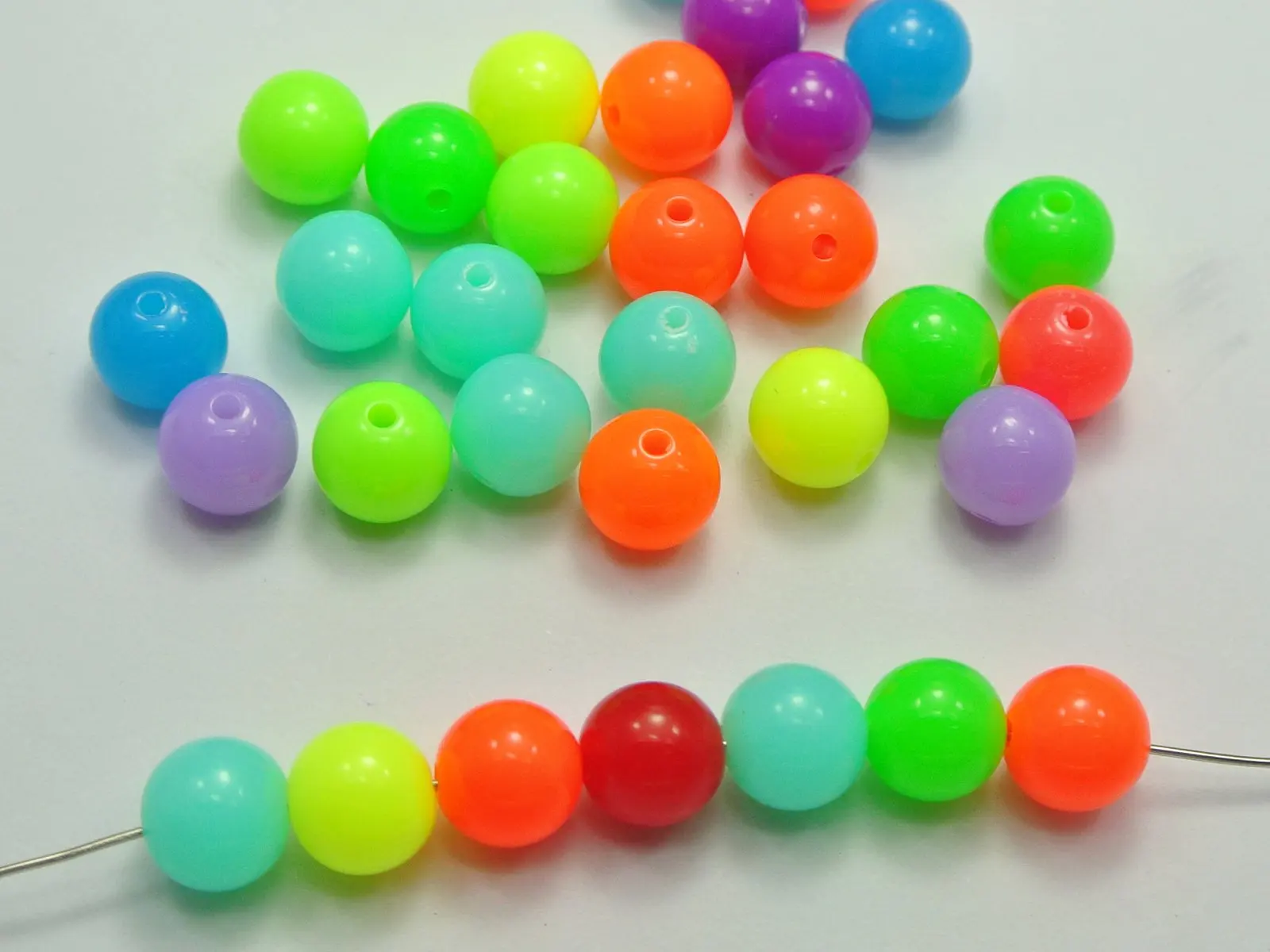 

100 Mixed Neon Color Acrylic Round Beads 10mm Smooth Ball Spacer
