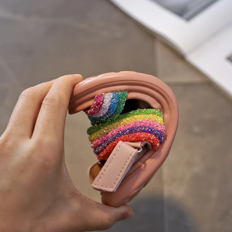 2019 новая детская обувь радужные сандалии для девочек блестящая Летняя пляжные