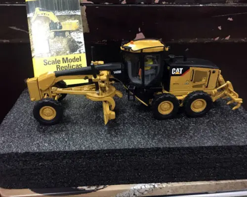 Новинка 140 м автогрейдер Caterpillar Cat масштаб 1/50 литый под давлением DM85236 от бренд