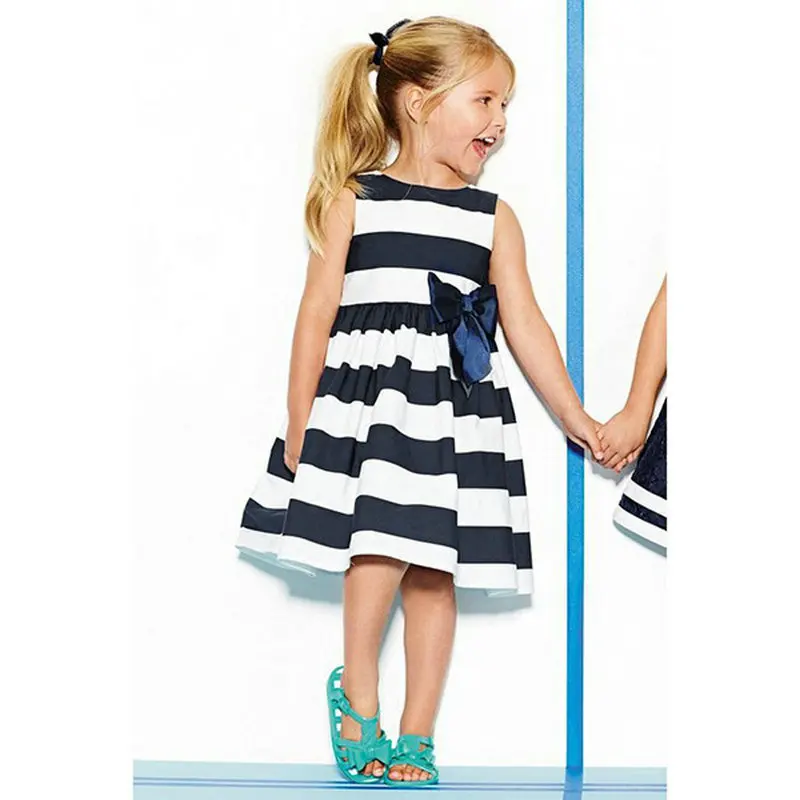 Цельнокроеная летняя юбка-пачка в бело-синюю полоску с бантом для маленьких