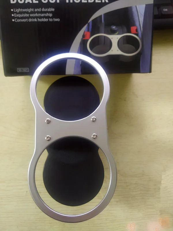 

Автомобильный пить воду напитки в бутылках крепление подставка для Audi я Ах A8 A3 A4 A6 A5 Q7 R A3 3-дверный