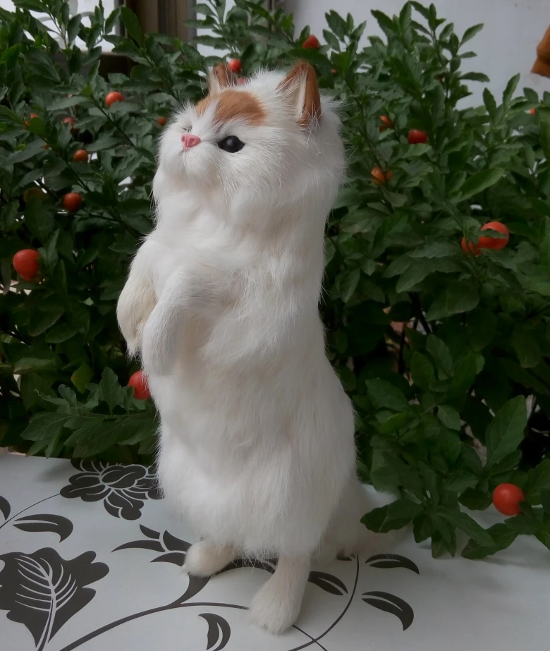 Большая модель кошки из полиэтилена и меха размер около 16*9*27 см фигурки ручной