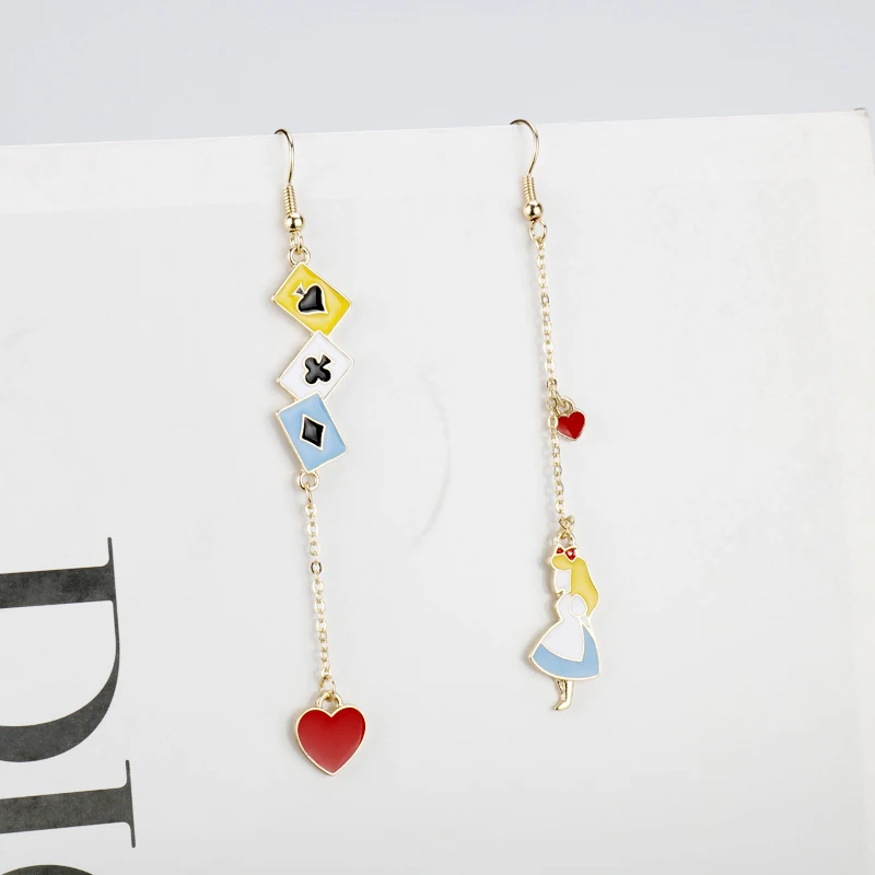 Милые модные женские серьги аниме милые эмалевые в виде Алисы и страны чудес