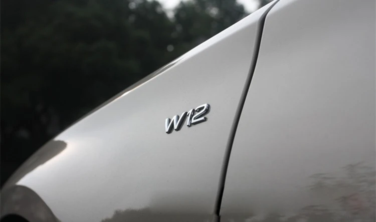 Фирменная Новинка W12 бампер наклейки JDM сзади знак боковой эмблемы для audi A4 A6 A8 Q3 Q5