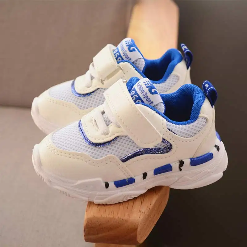 Детская теннисная обувь однотонная спортивная новинка 2021 детская из дышащей