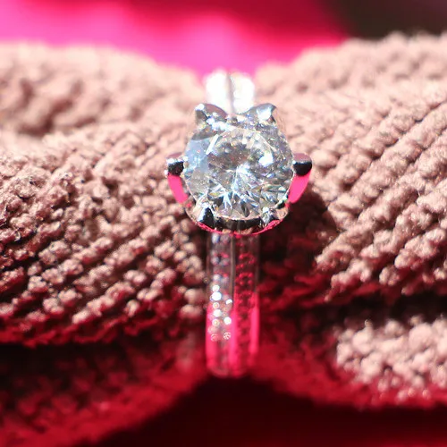 

Trendy 2Ct Round Cut Diamond Female Gold Engagement Ring Au750 White Gold Fine Jewelry Ring Forever Love Gift For Her