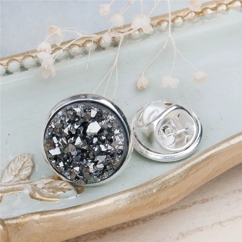 DoreenBeads Смола Drusy/Drusy галстук Tac нагрудные булавки броши Круглый Серебряный цвет фуксия AB Цвет 14 мм(4/") Диаметр. Ручная работа, 1 шт - Окраска металла: 7