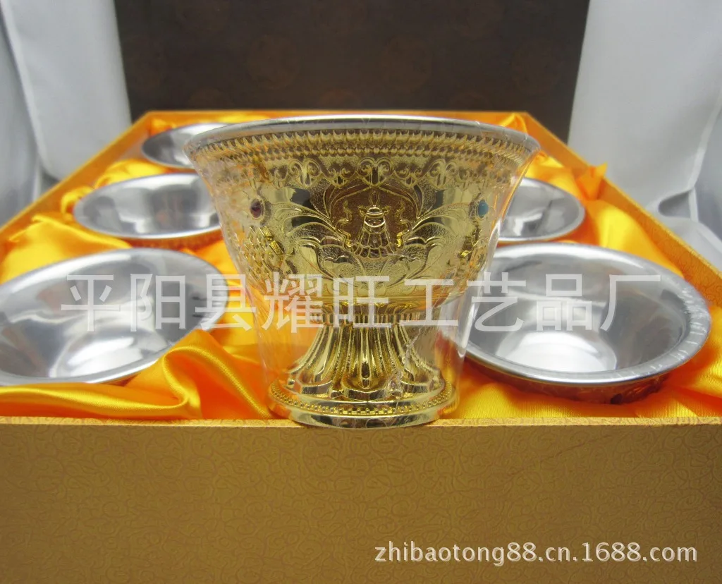 

Nepal Buddhist supplies process / copper gilt eight / eight cup water bowl for the lucky 8