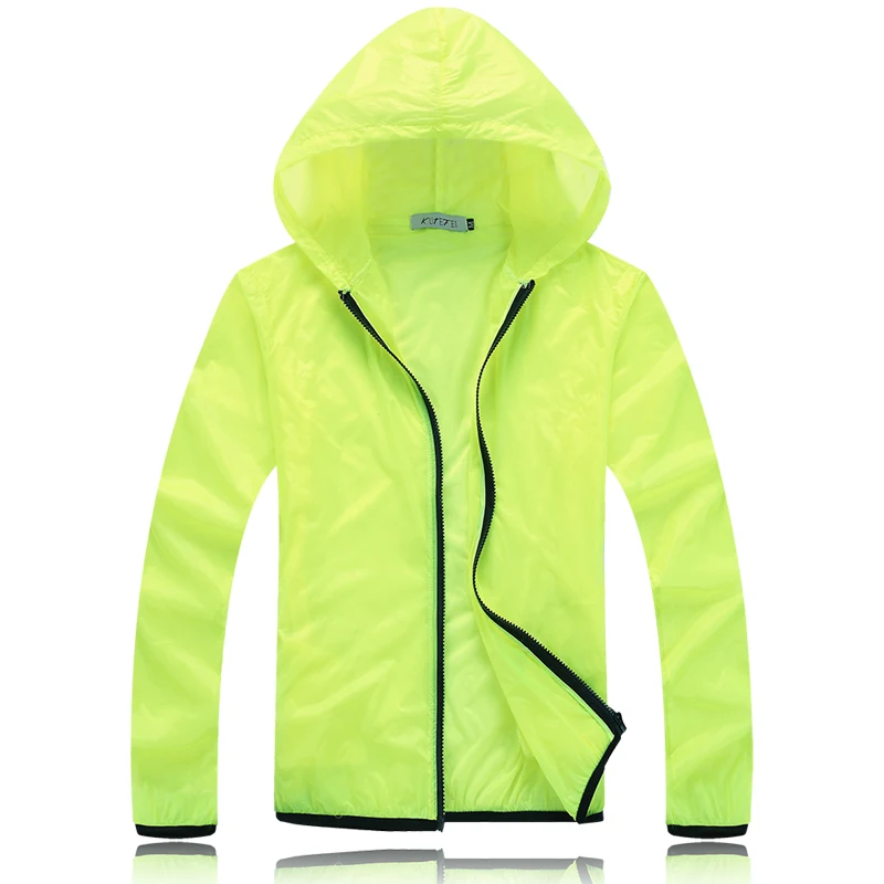 Цвет спортивной куртки. Ultra Light Windbreaker Jacket. Спортивная куртка. Спортивная куртка с капюшоном. Ветровка с капюшоном.