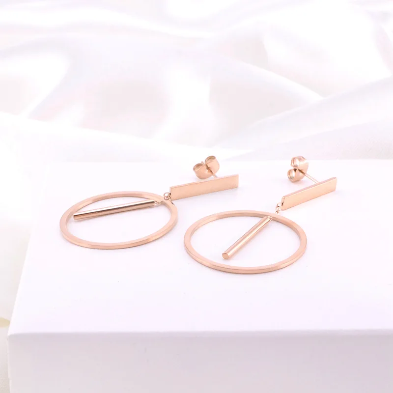 Элегантные серьги из розового золота Новые простые большие круглые полые |