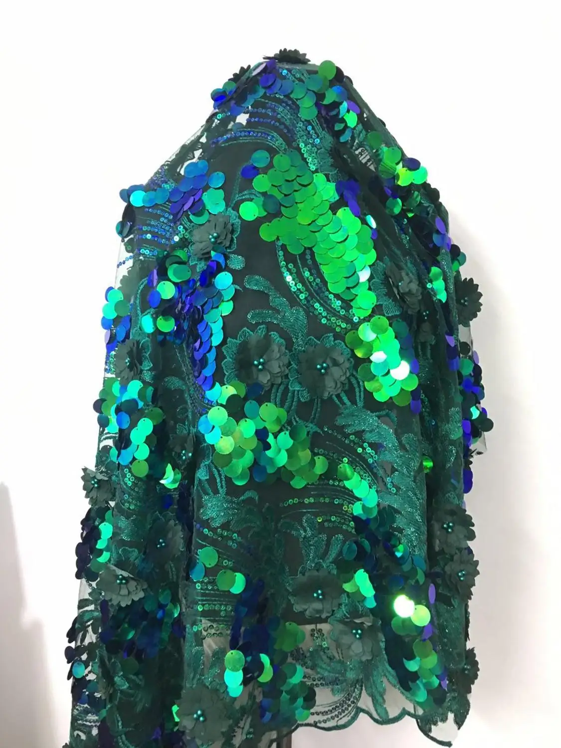 

LASUI 1yard /lot 7colours African LACE fabric colourful sequins Fabric wide150cm Wedding dress decoration clothes accessoryQ085