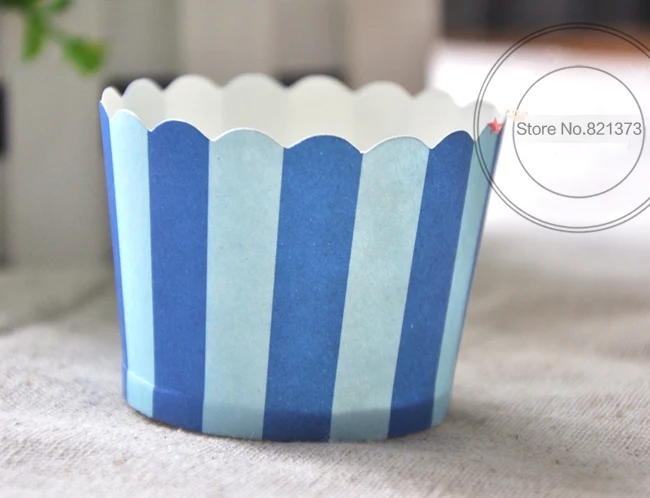 Бесплатная доставка новинка бумажные Чехлы для кексов в синюю полоску подкладки