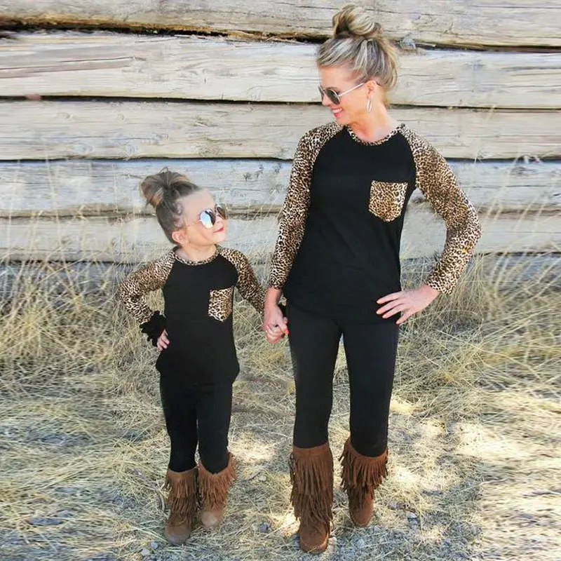 MVUPP/Одинаковая одежда для всей семьи леопардовая Повседневная футболка с