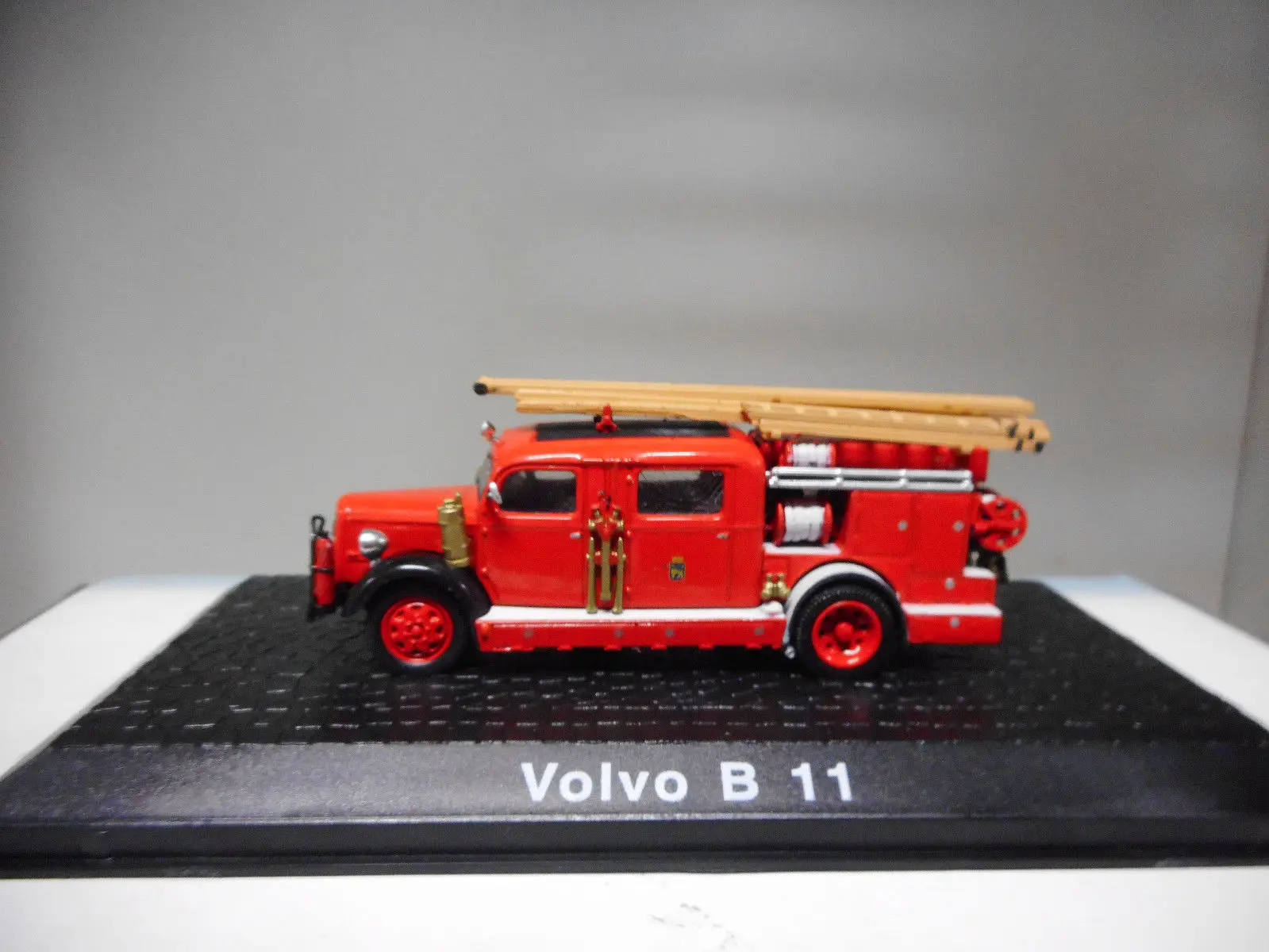 A tlas 1:72 VOL VO B 11 Fire engine boutique игрушечный автомобиль из сплава для детей Детские