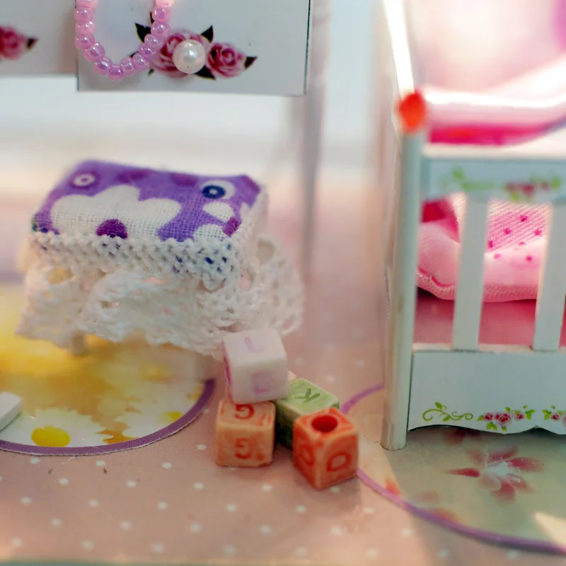 

Gifts New Brand DIY Doll Houses Wooden Doll House Girl Dollhouse Kids Toy Furniture Miniature Crafts Free Shipping N001