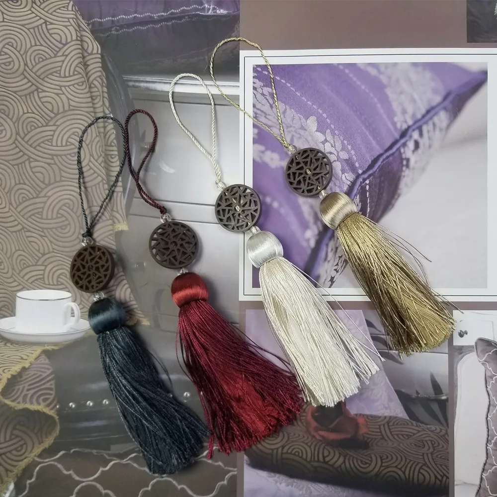 Дома в классическом небольшой традиционный кисточкой капли Hometextile дверная ручка Настольная дорожка диван крышка Подзор мешок аксессуары 1 пара/лот