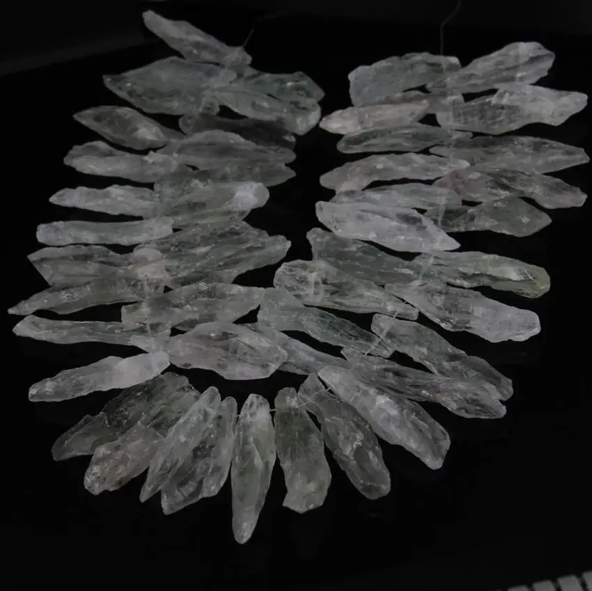 Приблизительно 48 шт. бусины из натуральных страз необработанные светильник