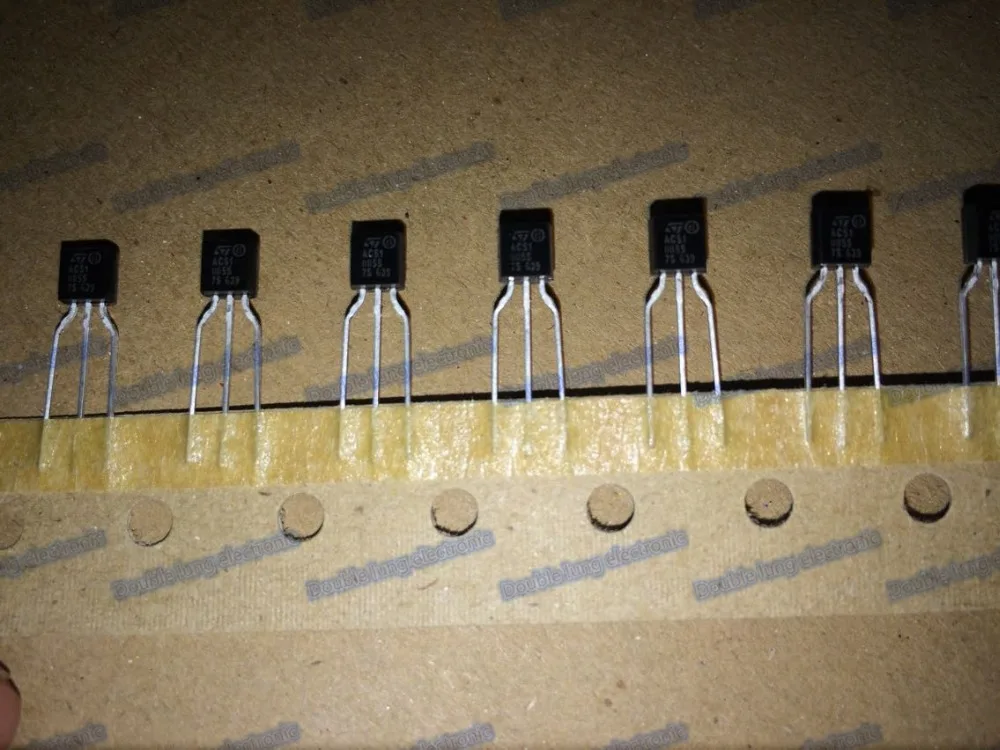 

10PCS/LOT New and original ACS1085S ACS108-5SA TO92 TRIAC SENS GATE 500V 0.8A