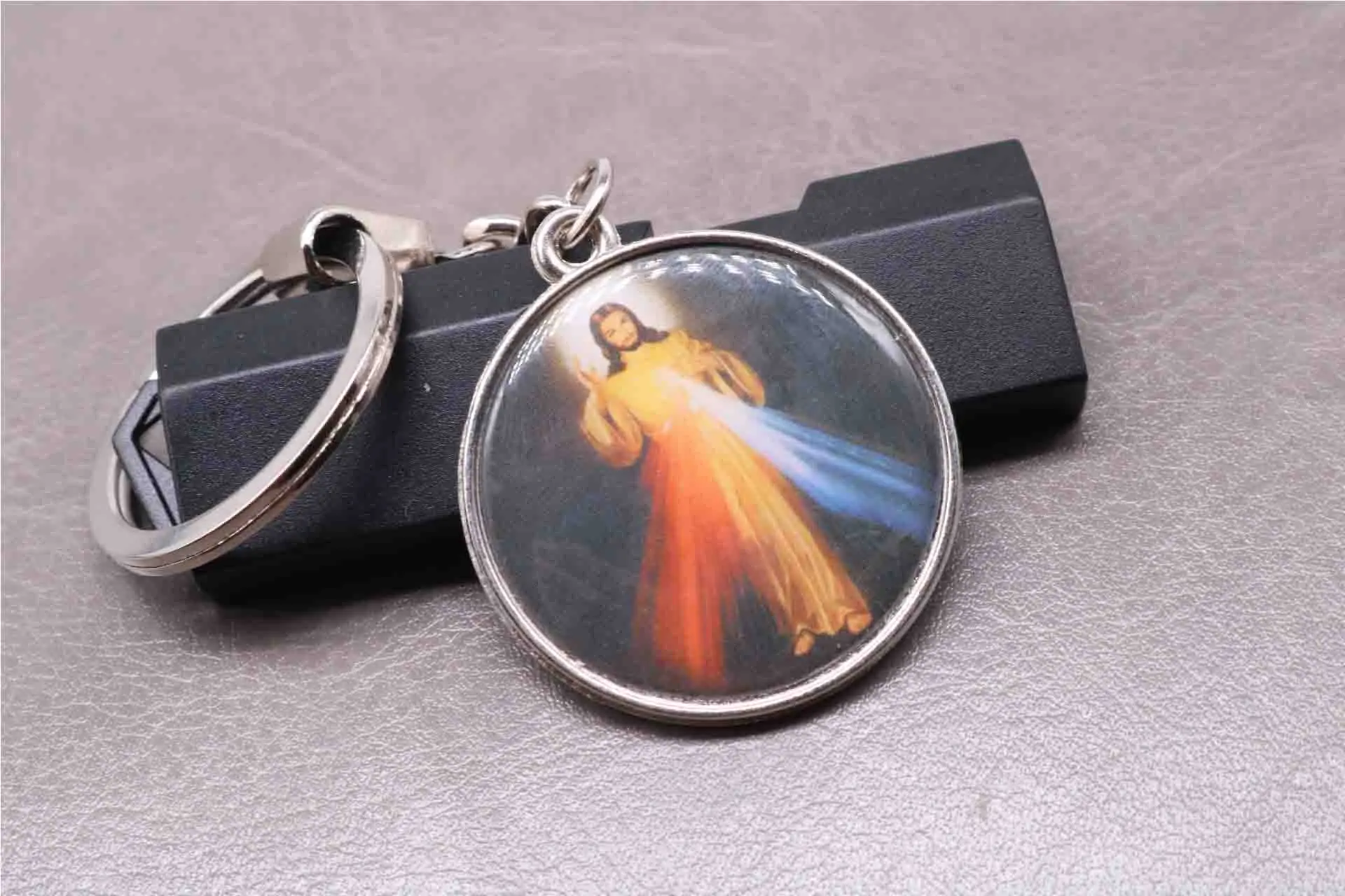 Круглая двухсторонняя брелок-брелок брелок с иконой Jesus Christ для ювелирных
