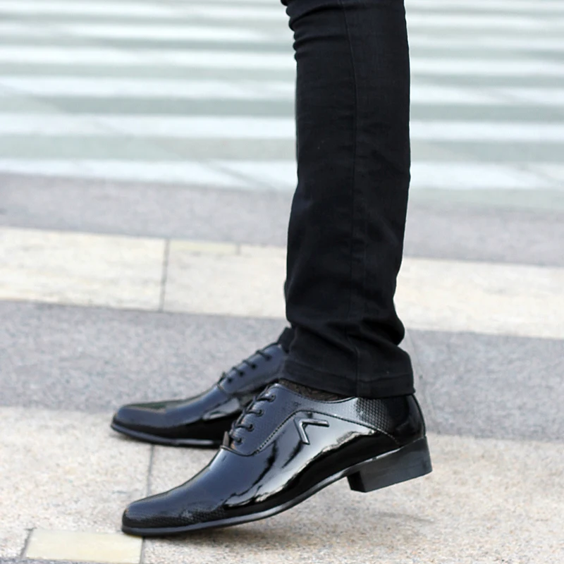 2016 Оксфорд Мужчин Плоские Черные Туфли Свадьба Бизнес Патент Острым Носом