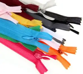 random color 20pcs Высокое качество, 20 шт./лот, цветная невидимая молния, 25 см, задняя подушка, юбка, скрытая, 3#, нейлоновая молния для шитья/одежды, аксессуары, сделай сам - Цвет: random color 20pcs