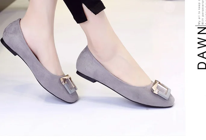 Feminino Sapatos mocassins homens; обувь с квадратным носком, расшитая блестками; Брендовая обувь для вождения из нубука с мягкой подошвой для широкой стопы размера плюс 17
