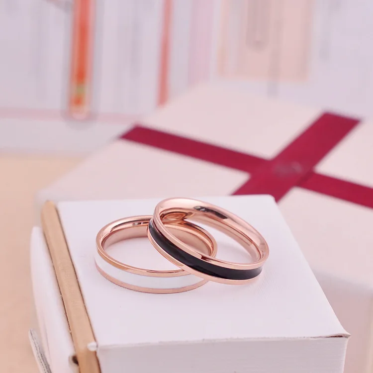2019 Black and white fashion trend jewelry rose gold ring Couple rings for women men love | Украшения и аксессуары