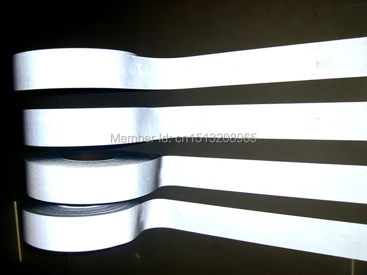

TM9803:5cm width*100yards length . t-c backing class1(R>230 cd/lx.m2) reflective binding tape for clothes aincoat