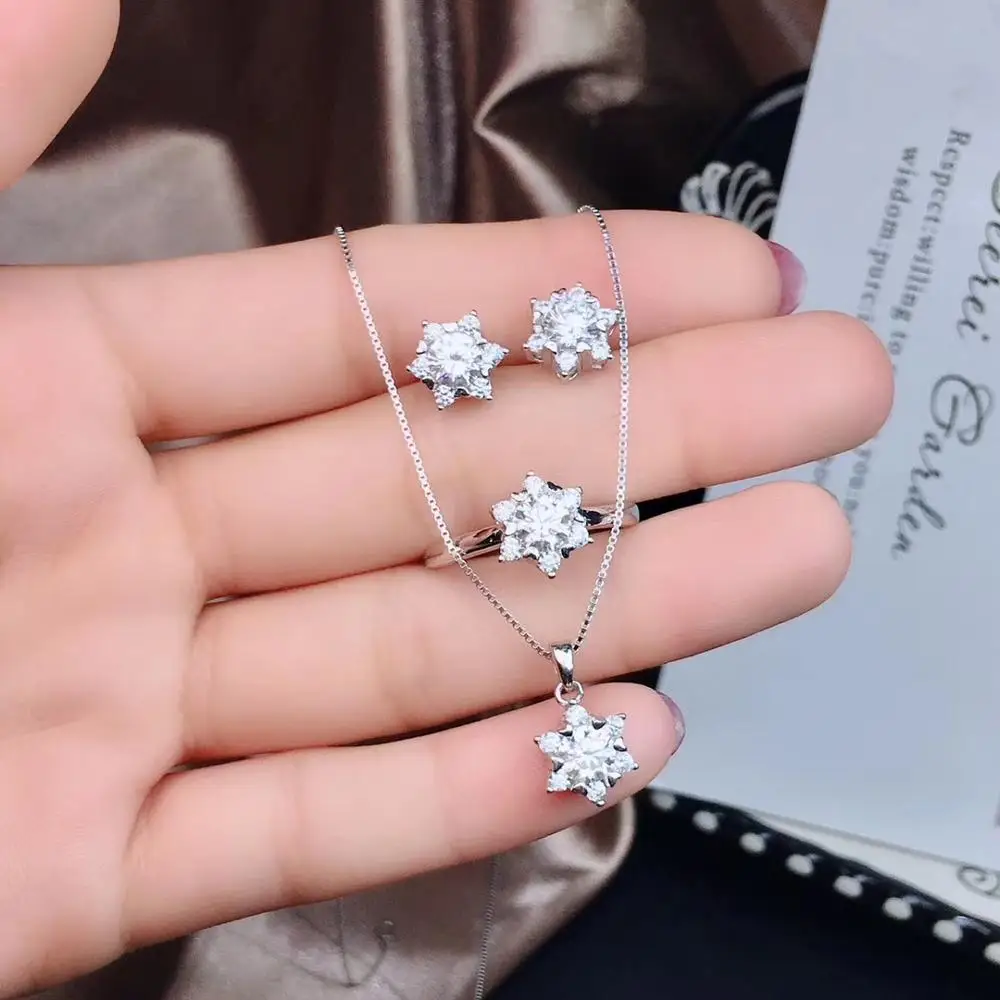 Специальная рекомендация 925 пробы Серебряный популярный стиль. 0 5 ct Муассанит мир