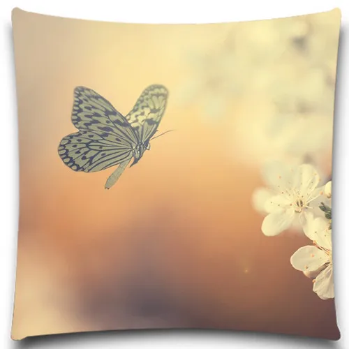 Красивая фиолетовая бабочка животные квадратная наволочка хлопок полиэстер