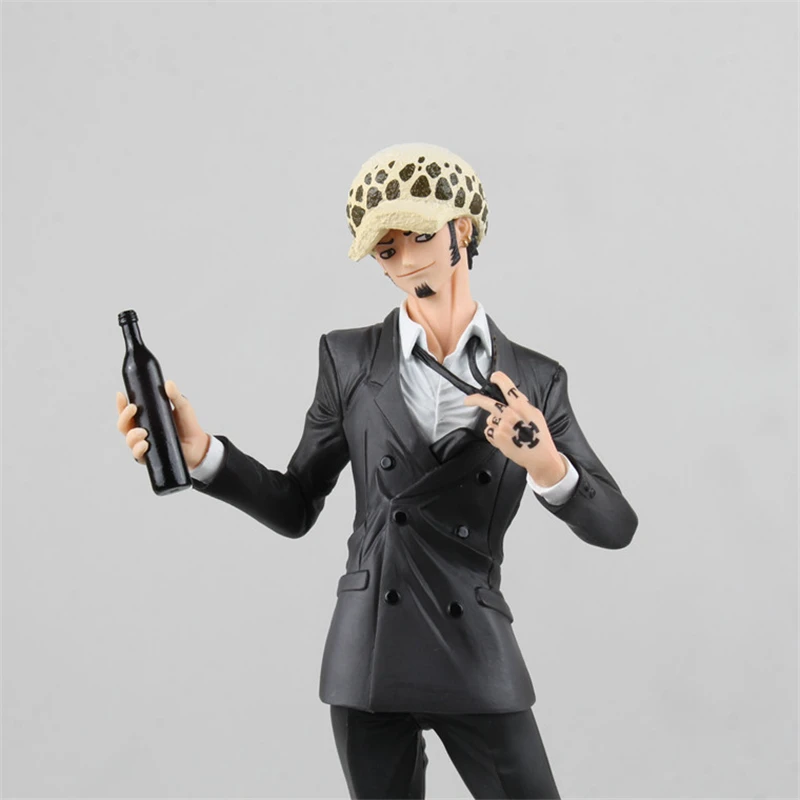 Аниме one piece Trafalgar Law ПВХ 24 см два цвета в черном и белом костюме версия фигурка