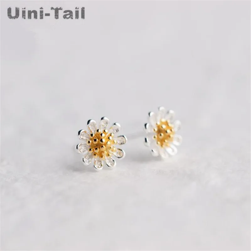 

Серьги из серебра 925 пробы с маргаритками