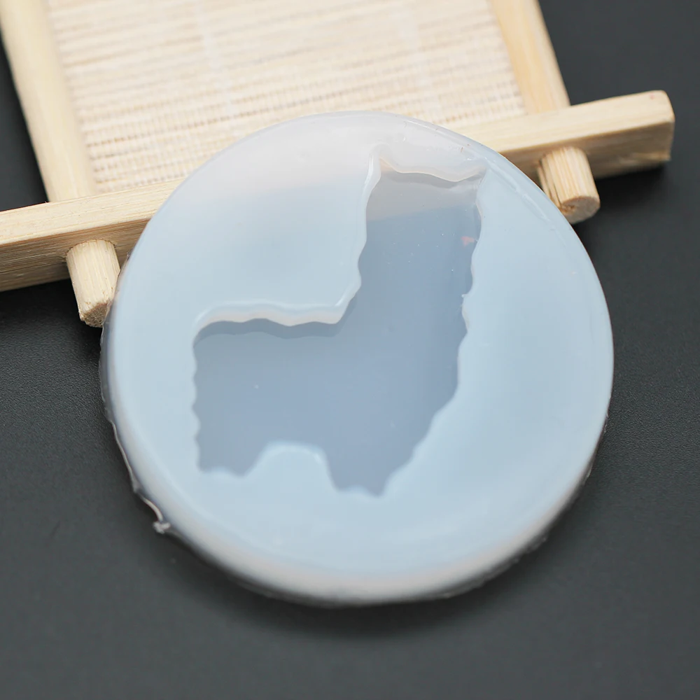 

Silicone Mold Alpaca Animal Shaped Ornaments Resin Molds For DIY Pendant Jewelry Accessories Making Tools 1pcs
