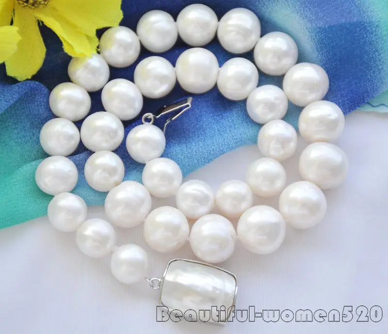 

Z6735 A++ 14mm ROUND WHITE Freshwater cultured PEARL NECKLACE mabe CLASP 17inch
