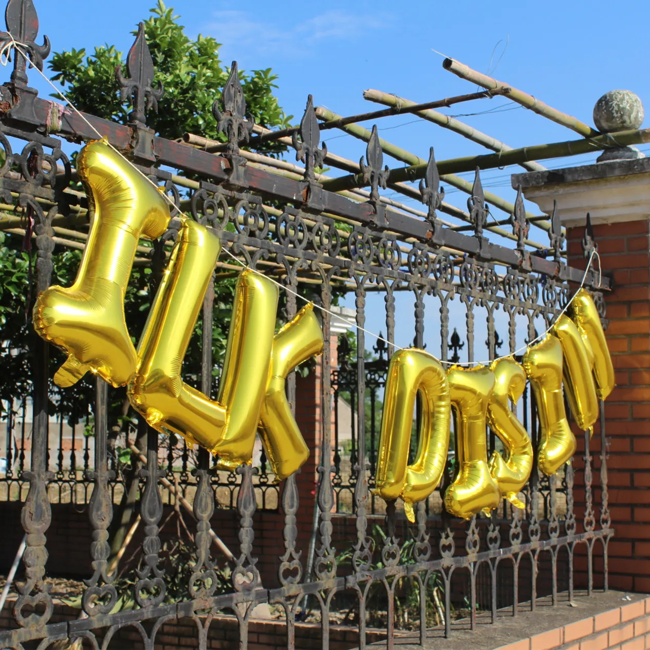 

Silk Disim Balon Tooth Tooth party Garland Banner Flama Decoration